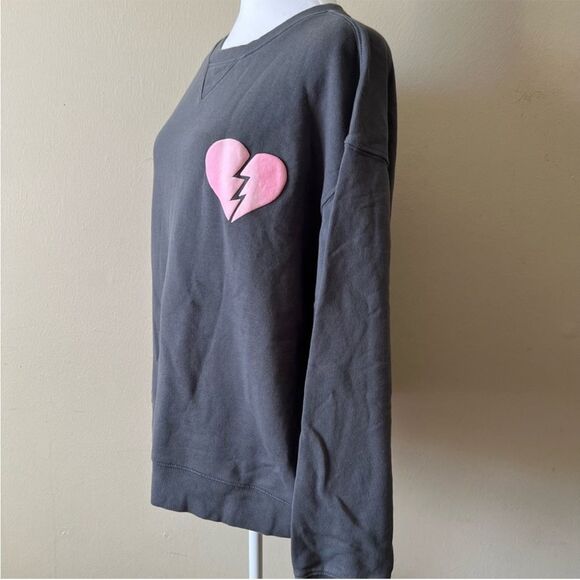 WILDFOX Drop Shoulder 100% Cotton Crewneck Graphic Sweater NWT - Size M - Picture 5 of 12